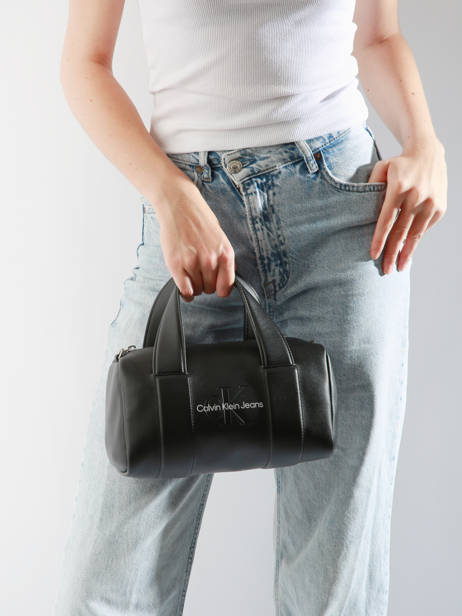 Cross Body Tas Sculpted Calvin klein jeans Zwart sculpted K612378 ander zicht 1