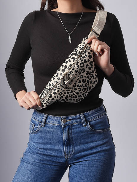 Heuptasje Hindbag Beige leopard LE ander zicht 1